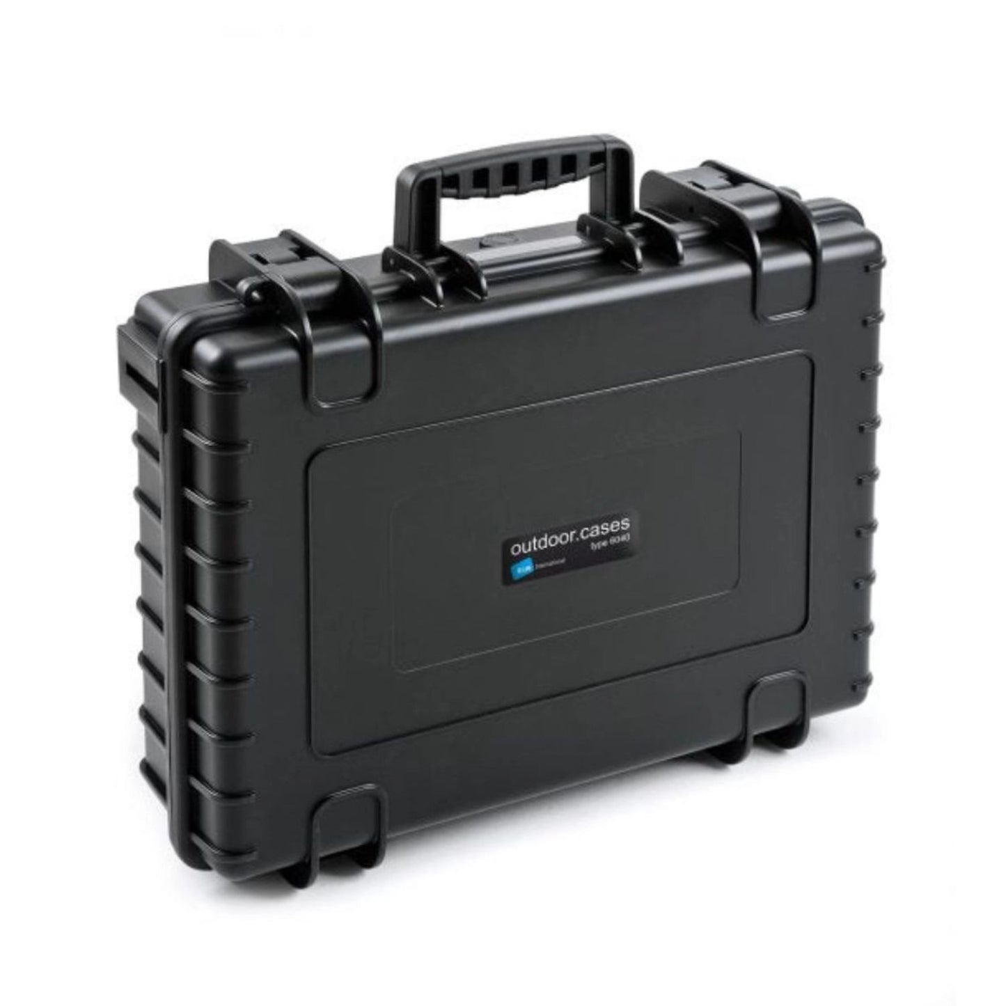 B&W 6040 hard case, black with front latches and handle