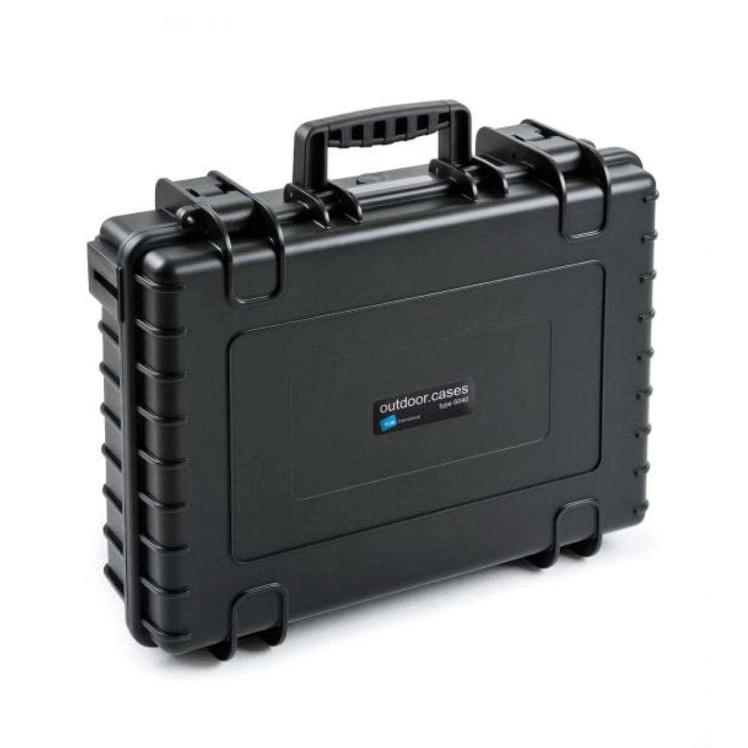B&W 6040 hard case, black with front latches and handle