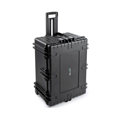 B&W 7800 hard case, black, with carry handle and latches
