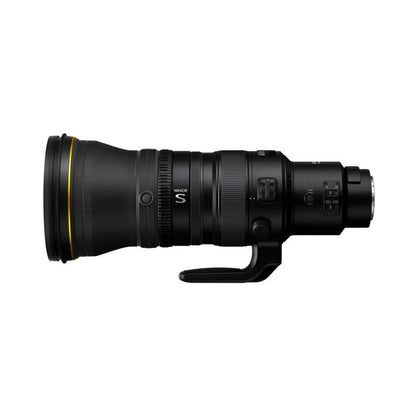 Nikon NIKKOR Z 400mm f/2.8 TC VR S Objektiv seitlich mit Griffbügel