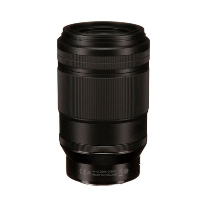 NIKKOR Z MC 105mm f/2.8 VR S Makrolinse, Rückansicht mit Texten und Kontaktbereich