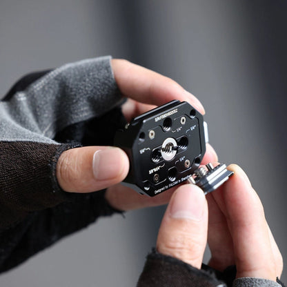 Ulanzi Falcam F38 quick release kit close-up, black plate with adjustment ports